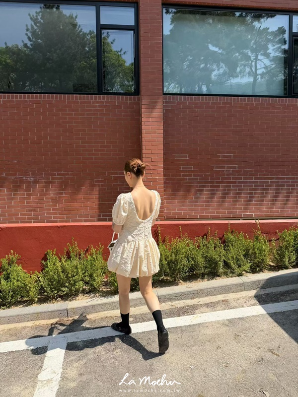 公主風澎袖立體花紋生日洋裝